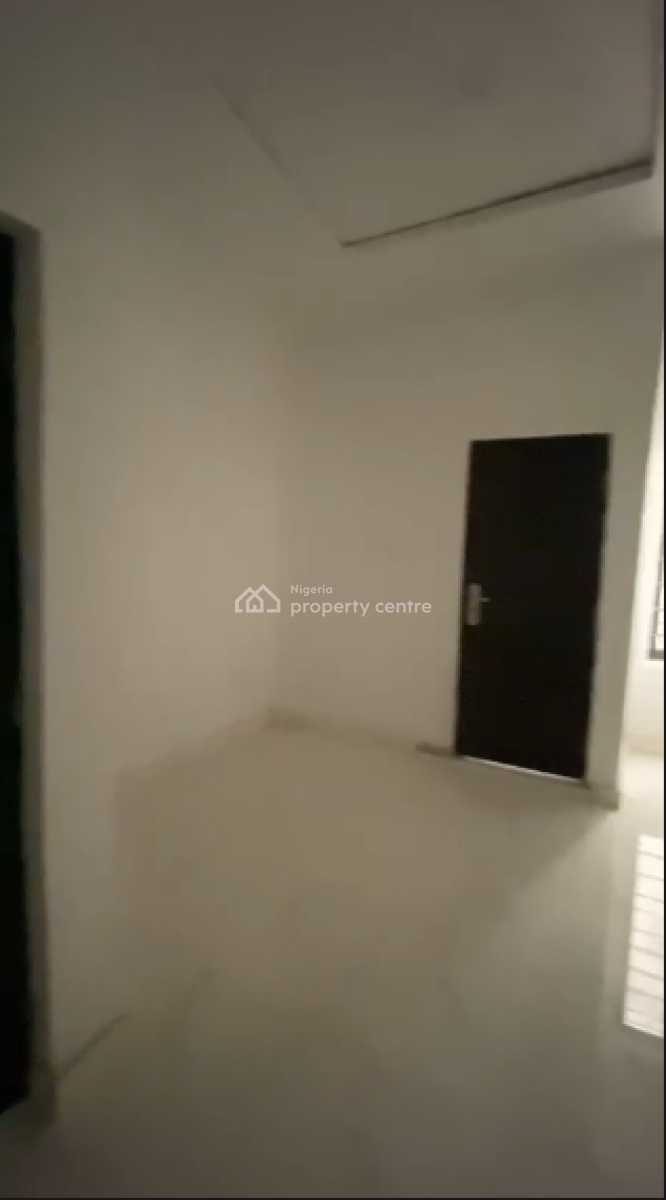 Elegant 3 Bedroom Terrace- Abraham Adesanya, Abraham Adesanya Estate, Ajah, Lagos, Terraced Duplex for Sale