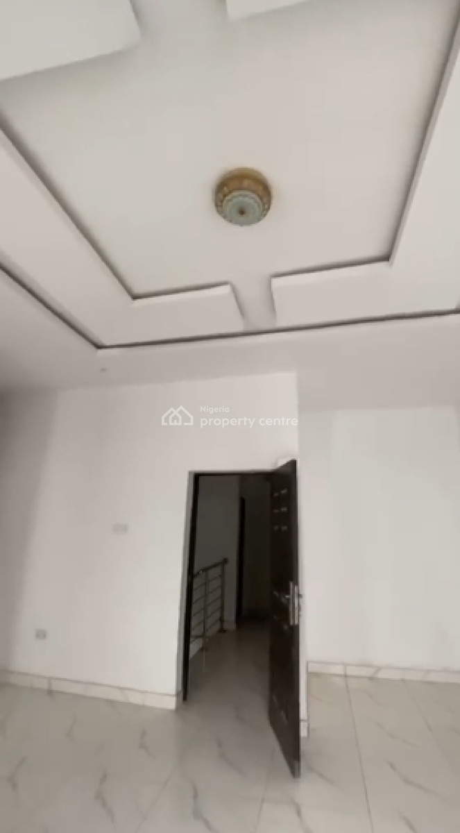 Elegant 3 Bedroom Terrace- Abraham Adesanya, Abraham Adesanya Estate, Ajah, Lagos, Terraced Duplex for Sale