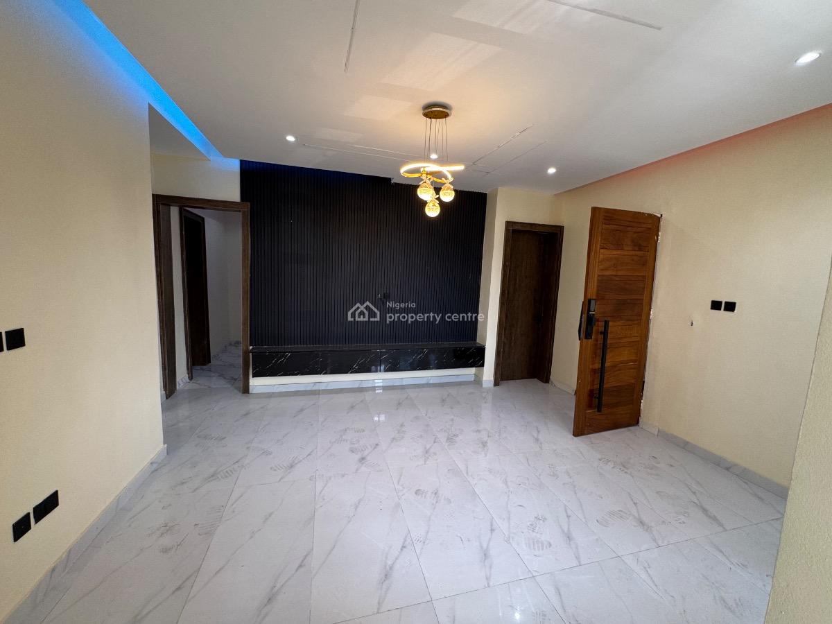 a Brand New Cosy 2 Bedroom Apartment, Lekki Phase 1., Lekki Phase 1, Lekki, Lagos, Flat / Apartment for Sale