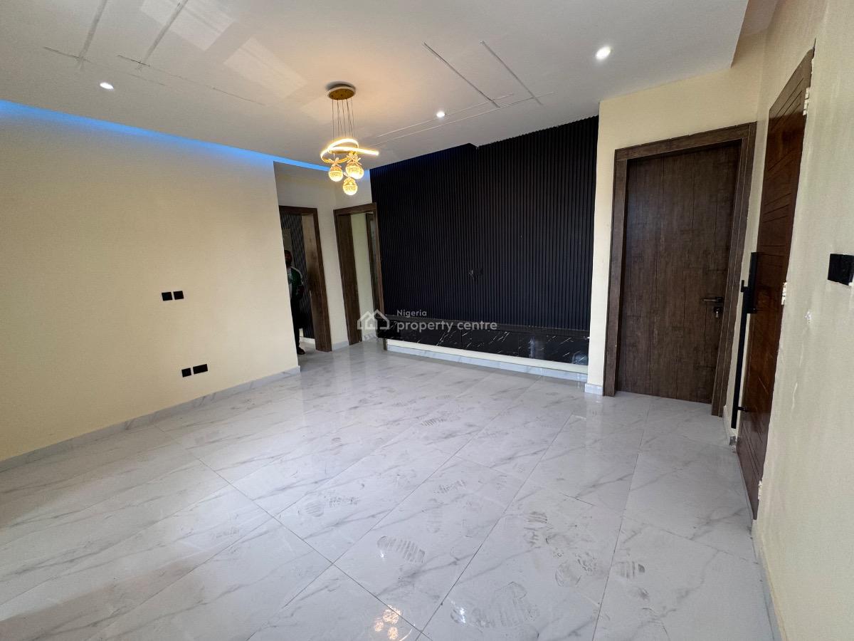 a Brand New Cosy 2 Bedroom Apartment, Lekki Phase 1., Lekki Phase 1, Lekki, Lagos, Flat / Apartment for Sale