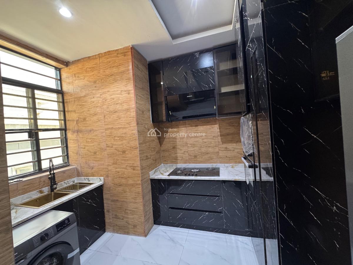 a Brand New Cosy 2 Bedroom Apartment, Lekki Phase 1., Lekki Phase 1, Lekki, Lagos, Flat / Apartment for Sale