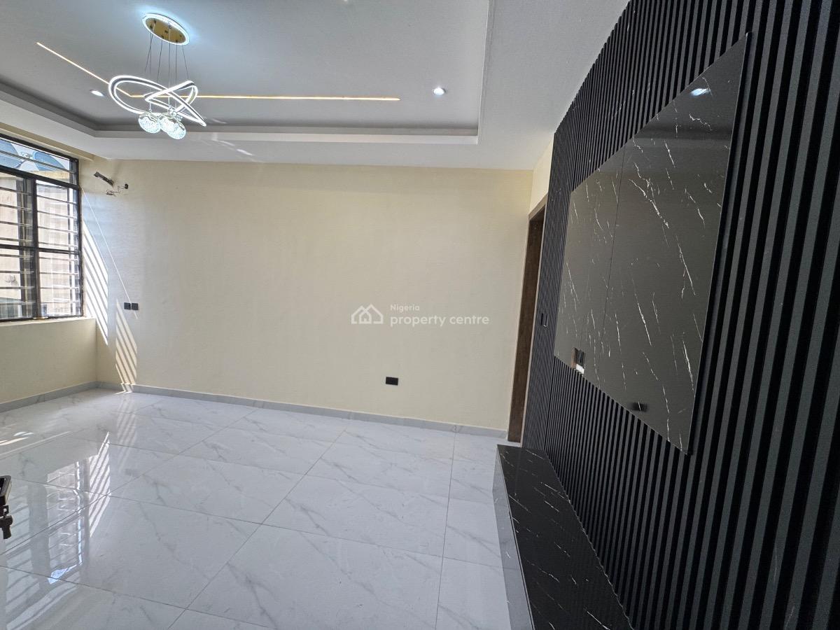 a Brand New Cosy 2 Bedroom Apartment, Lekki Phase 1., Lekki Phase 1, Lekki, Lagos, Flat / Apartment for Sale