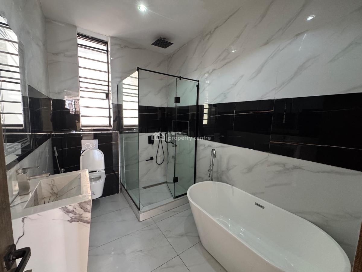 a Brand New Cosy 2 Bedroom Apartment, Lekki Phase 1., Lekki Phase 1, Lekki, Lagos, Flat / Apartment for Sale