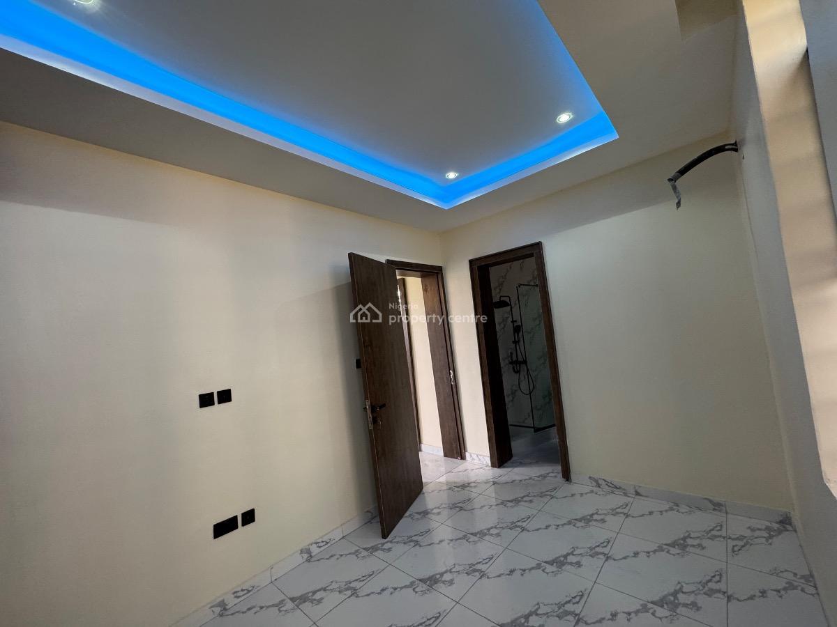 a Brand New Cosy 2 Bedroom Apartment, Lekki Phase 1., Lekki Phase 1, Lekki, Lagos, Flat / Apartment for Sale