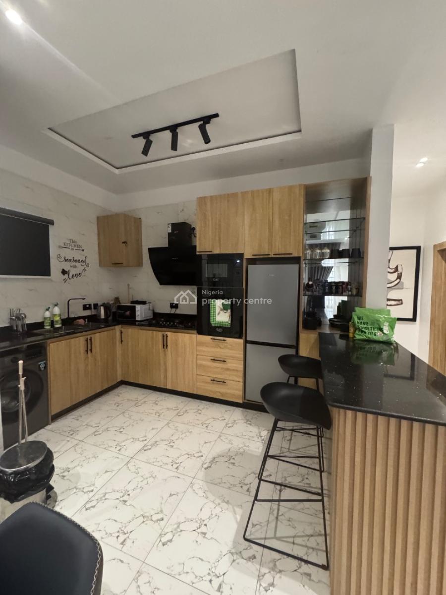 Fully Furnished 2 Bedroom Apartment, Lekki Phase 1, Lekki, Lagos, Flat / Apartment for Sale
