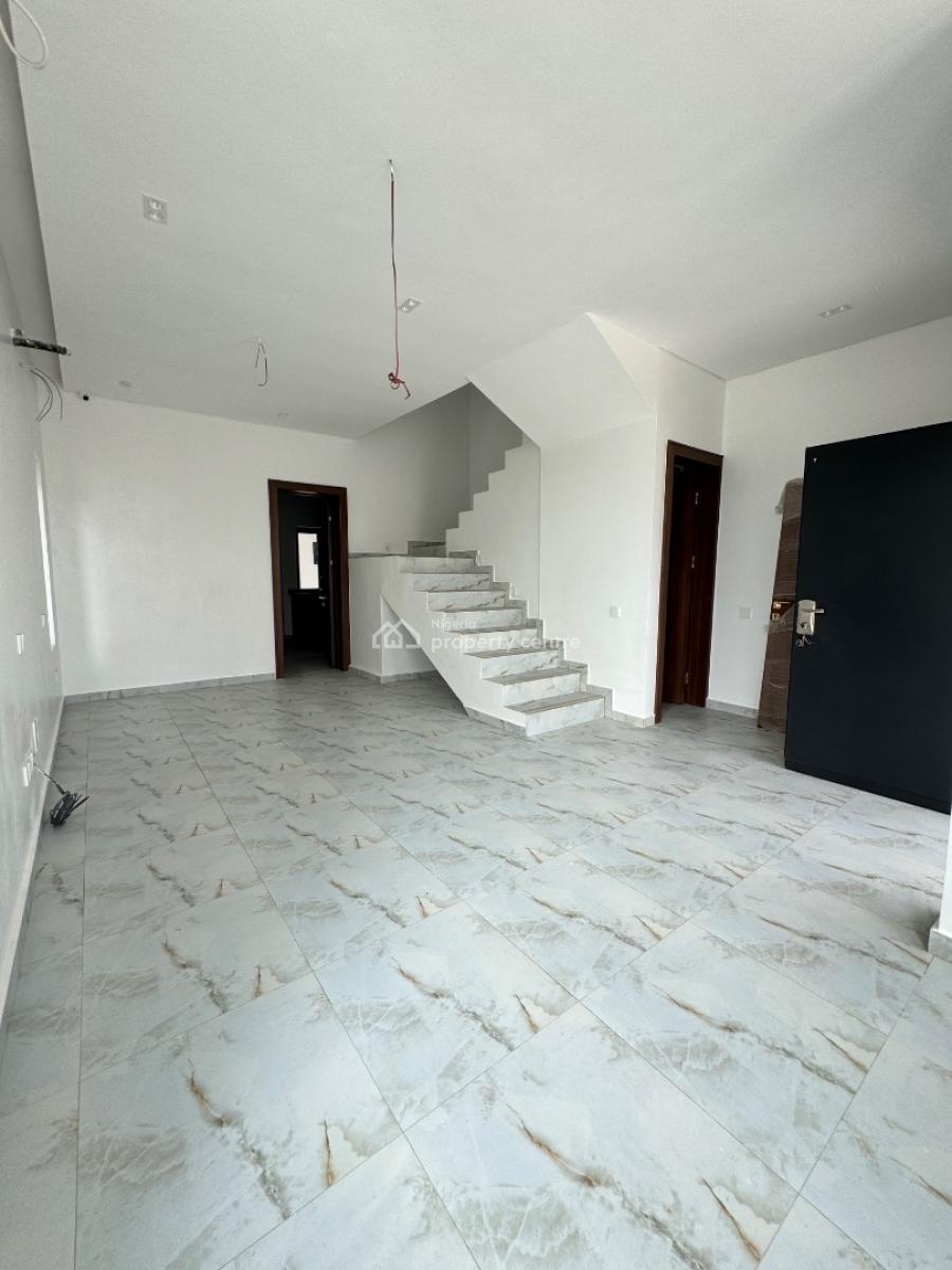 4 Bedrooms Semi Detached Duplex + Bq, Lekki Phase 1, Lekki, Lagos, Semi-detached Duplex for Sale