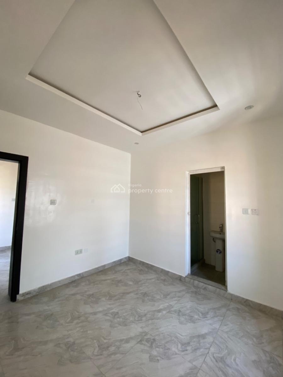 2 Bedrooms Apartment, Ologolo, Lekki, Lagos, Flat / Apartment for Sale
