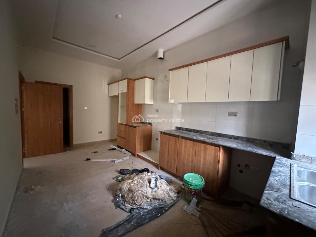 Luxury 4 Bedroom Terrace Duplex with Bq, Guzape District, Abuja, Terraced Duplex for Sale