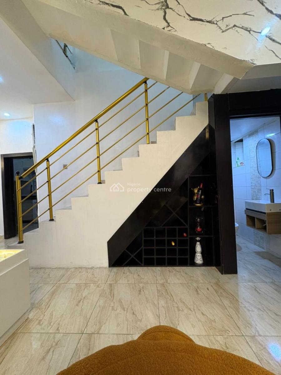 Nicely Furnished 3 Bedroom Apartment, Ajah, Lagos, Flat / Apartment Short Let