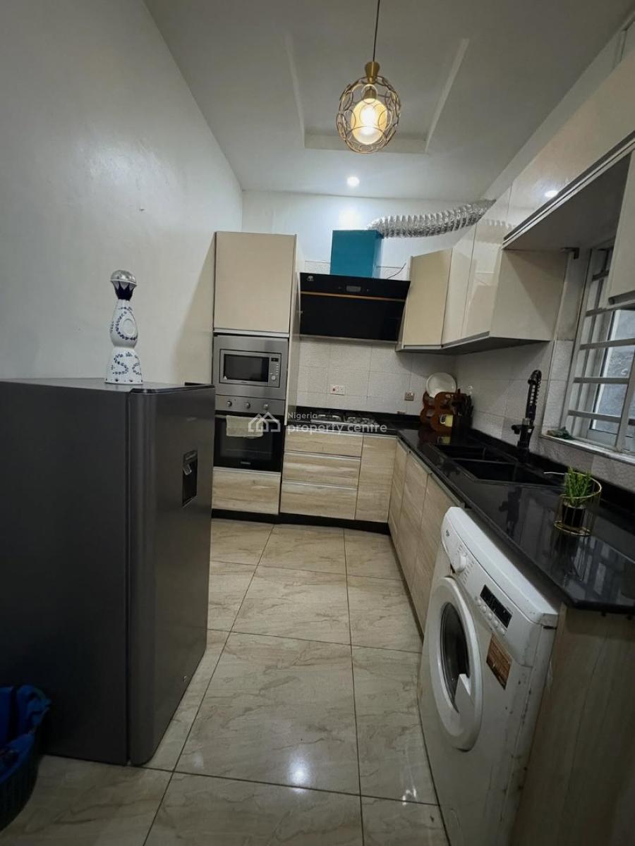 Nicely Furnished 3 Bedroom Apartment, Ajah, Lagos, Flat / Apartment Short Let