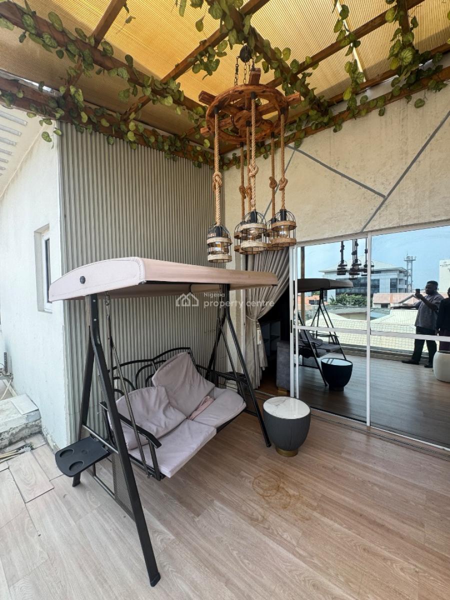 Three (3) Bedroom Penthouse with Bq, Lekki Phase 1, Lekki, Lagos, Flat / Apartment for Rent