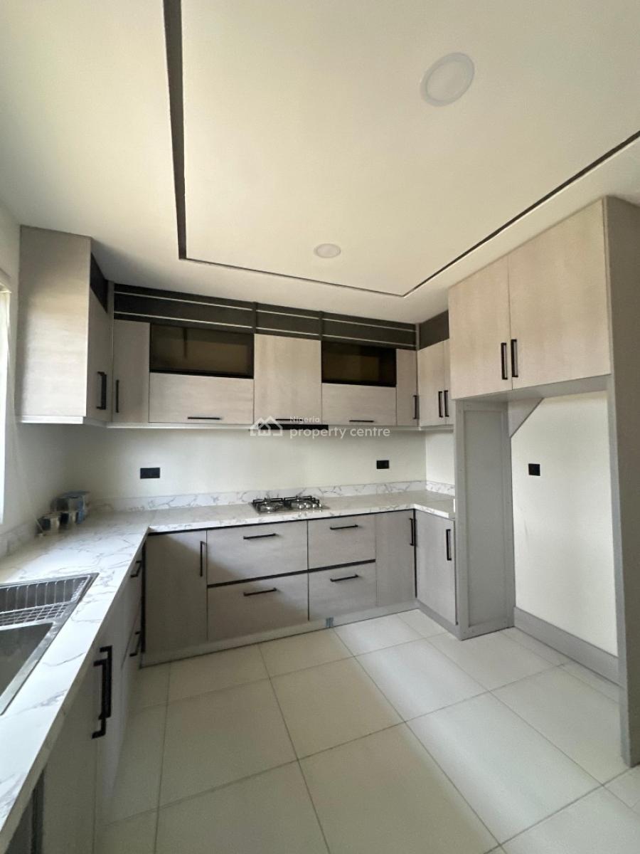 Elegantly Built 4 Bedroom Terrace Duplex with Bq, Lekki Phase 1, Lekki, Lagos, Terraced Duplex for Sale