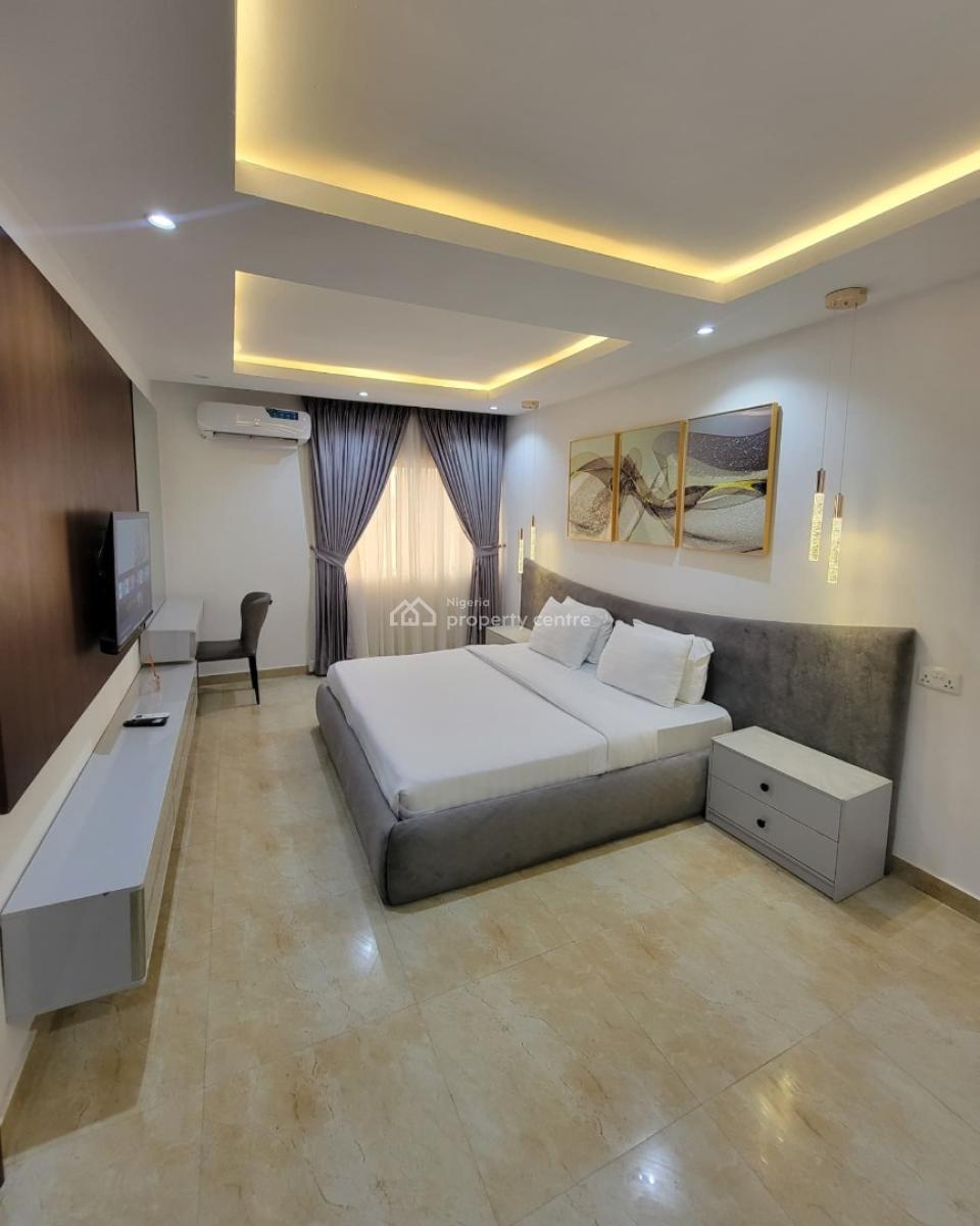 Nicely Furnished 3 Bedroom Apartment, Ikeja, Lagos, Flat / Apartment Short Let