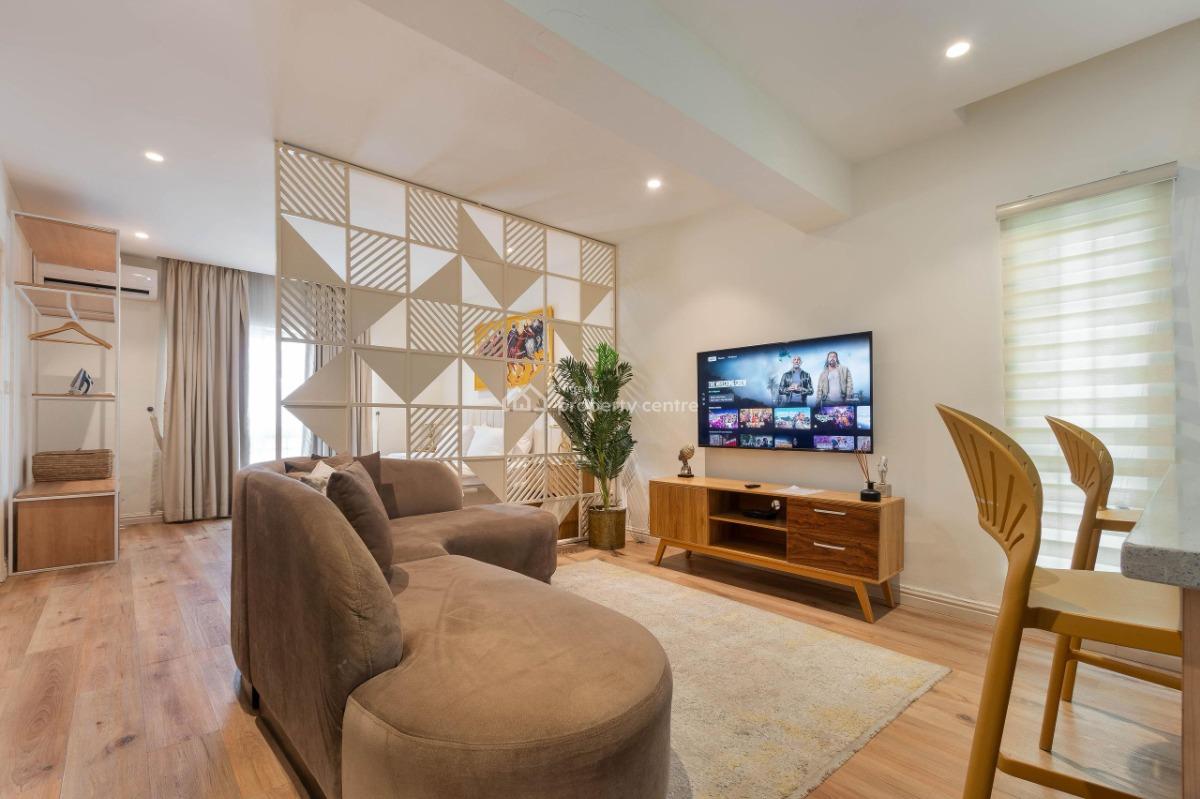 Premium 1 Bedroom Apartment with Swimming Pool and Gym, Off Admiralty Way, Lekki Phase 1, Lekki, Lagos, Mini Flat (room and Parlour) Short Let