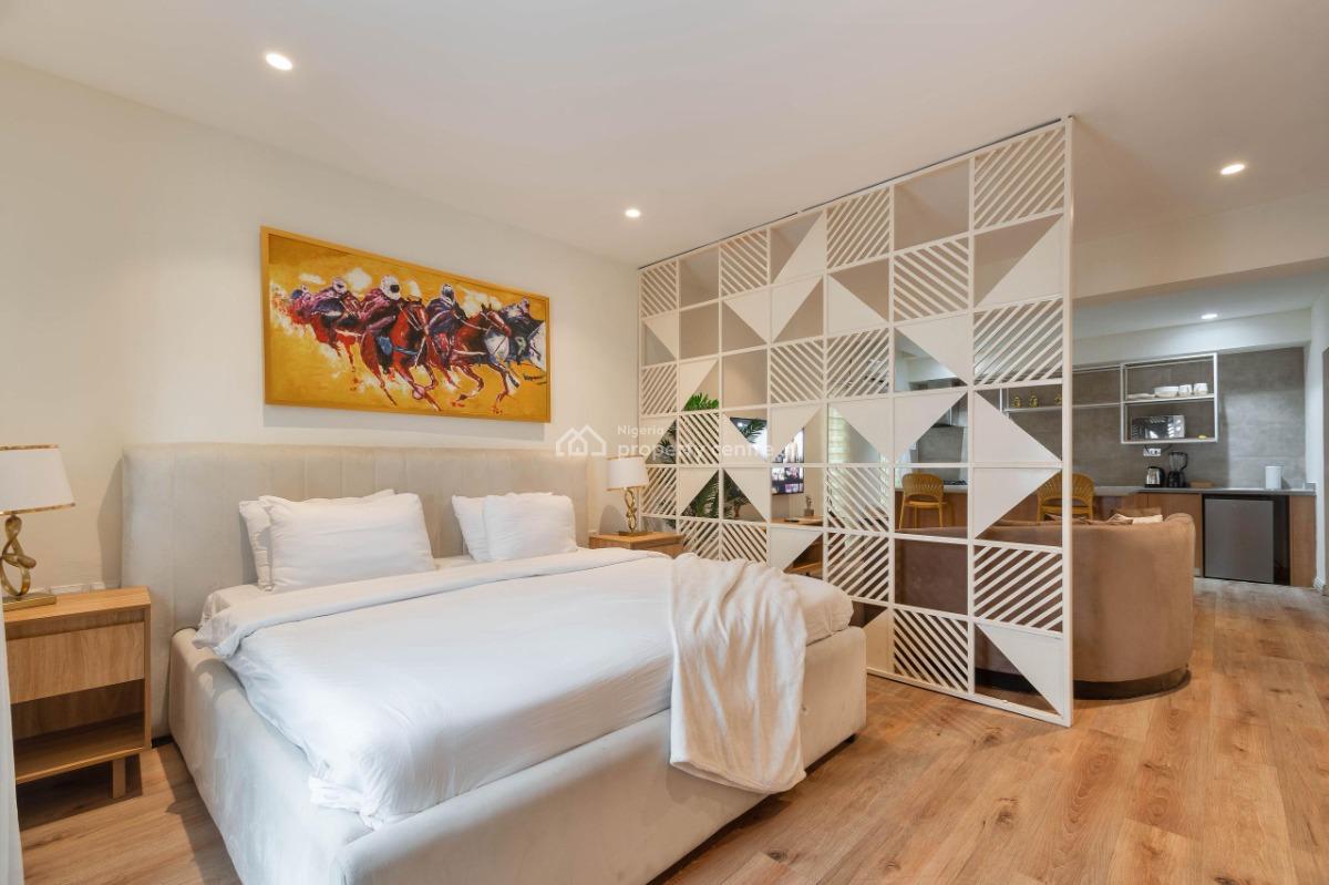 Premium 1 Bedroom Apartment with Swimming Pool and Gym, Off Admiralty Way, Lekki Phase 1, Lekki, Lagos, Mini Flat (room and Parlour) Short Let