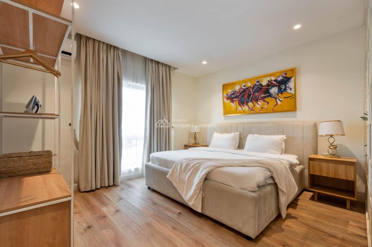 Premium 1 Bedroom Apartment with Swimming Pool and Gym, Off Admiralty Way, Lekki Phase 1, Lekki, Lagos, Mini Flat (room and Parlour) Short Let