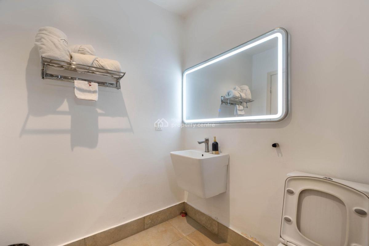 Premium 1 Bedroom Apartment with Swimming Pool and Gym, Off Admiralty Way, Lekki Phase 1, Lekki, Lagos, Mini Flat (room and Parlour) Short Let