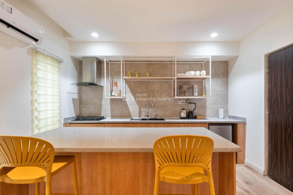 Premium 1 Bedroom Apartment with Swimming Pool and Gym, Off Admiralty Way, Lekki Phase 1, Lekki, Lagos, Mini Flat (room and Parlour) Short Let