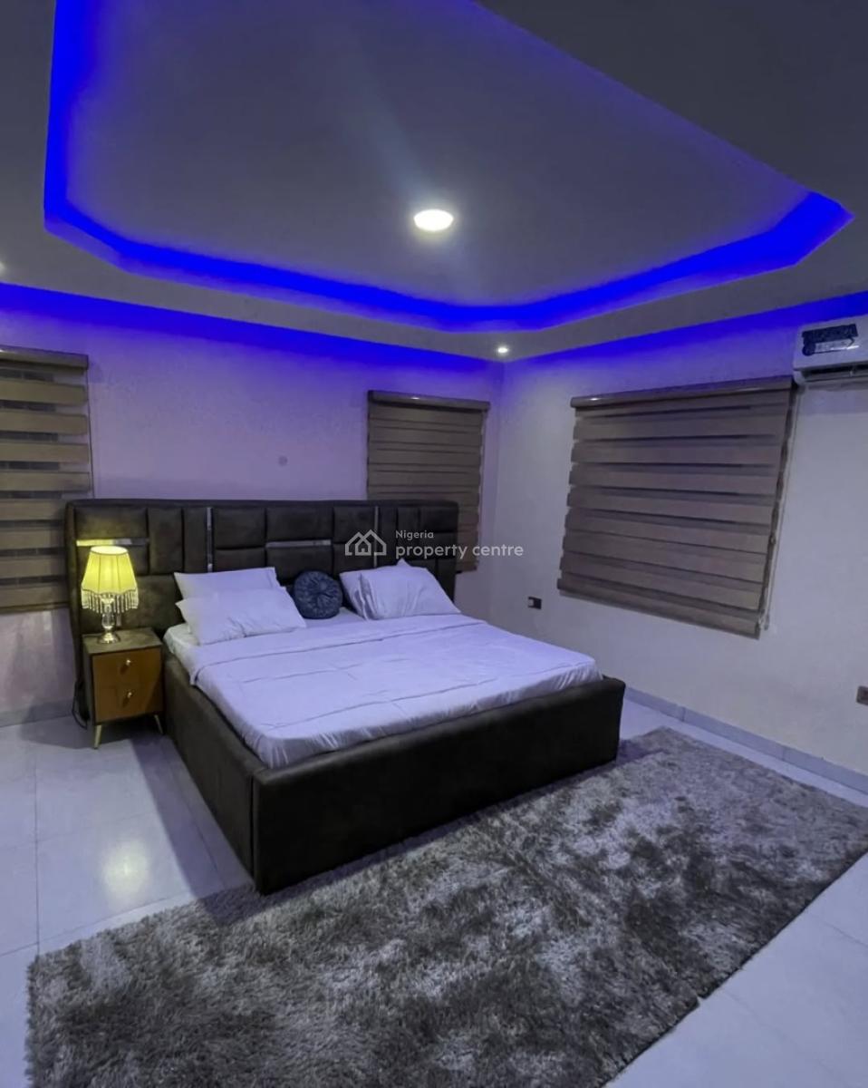 Nicely Furnished 4 Bedroom Apartment, Akure, Ondo, Flat / Apartment Short Let