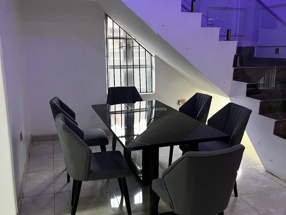 Nicely Furnished 4 Bedroom Apartment, Akure, Ondo, Flat / Apartment Short Let