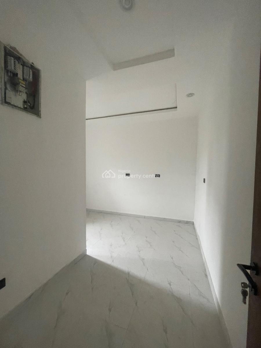 2 Bedroom Apartment, Abraham Adesanya, Ajah, Lagos, Flat / Apartment for Sale