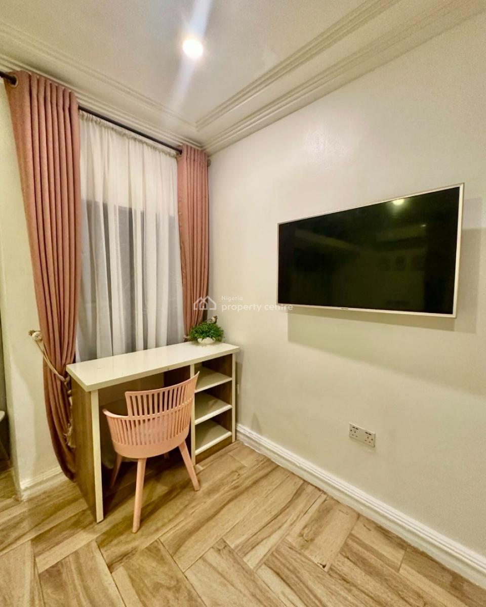 Nicely Furnished 2 Bedroom Apartment, Wuse 2, Abuja, Flat / Apartment Short Let