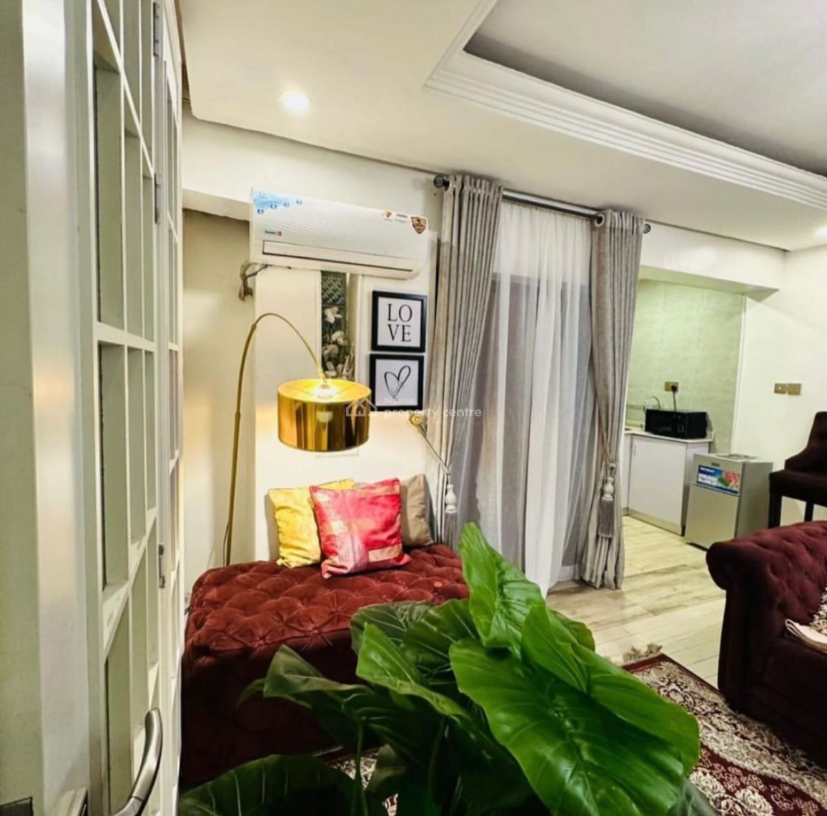 Nicely Furnished 1 Bedroom Apartment, Wuse 2, Abuja, Flat / Apartment Short Let