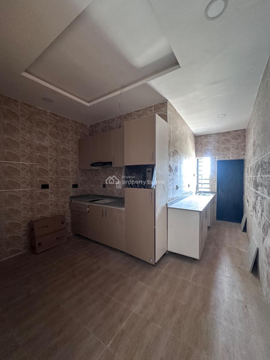 2 Bedroom Apartment, Abraham Adesanya, Lekki Phase 1, Lekki, Lagos, Flat / Apartment for Sale
