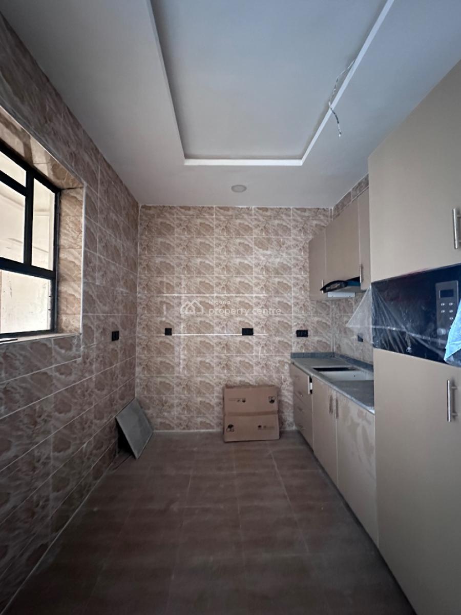 2 Bedroom Apartment, Abraham Adesanya, Lekki Phase 1, Lekki, Lagos, Flat / Apartment for Sale