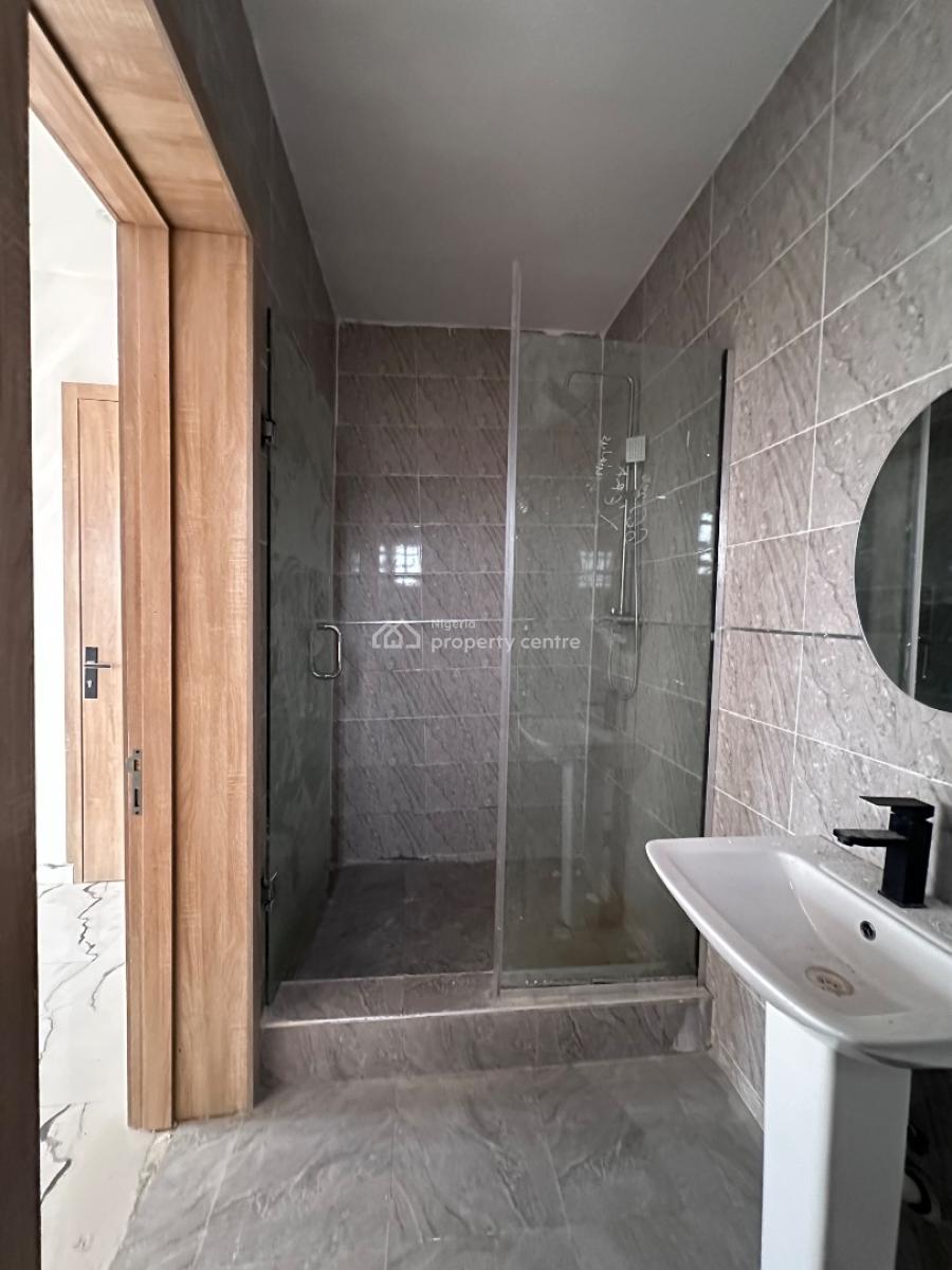 2 Bedroom Apartment, Abraham Adesanya, Lekki Phase 1, Lekki, Lagos, Flat / Apartment for Sale