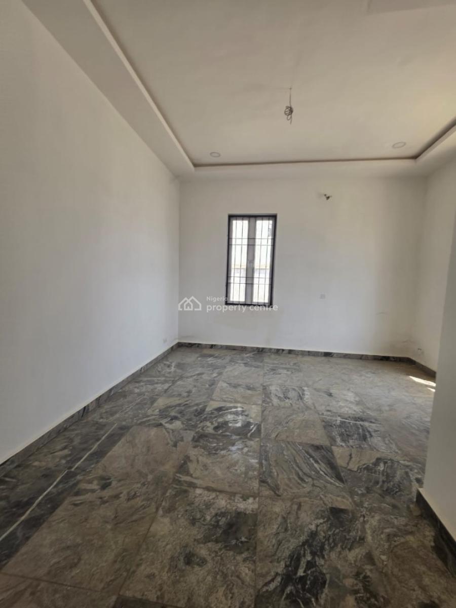 5 Bedrooms Stand Alone Detached Duplex Located in a Serene Environment, Guzape District, Abuja, Detached Duplex for Sale