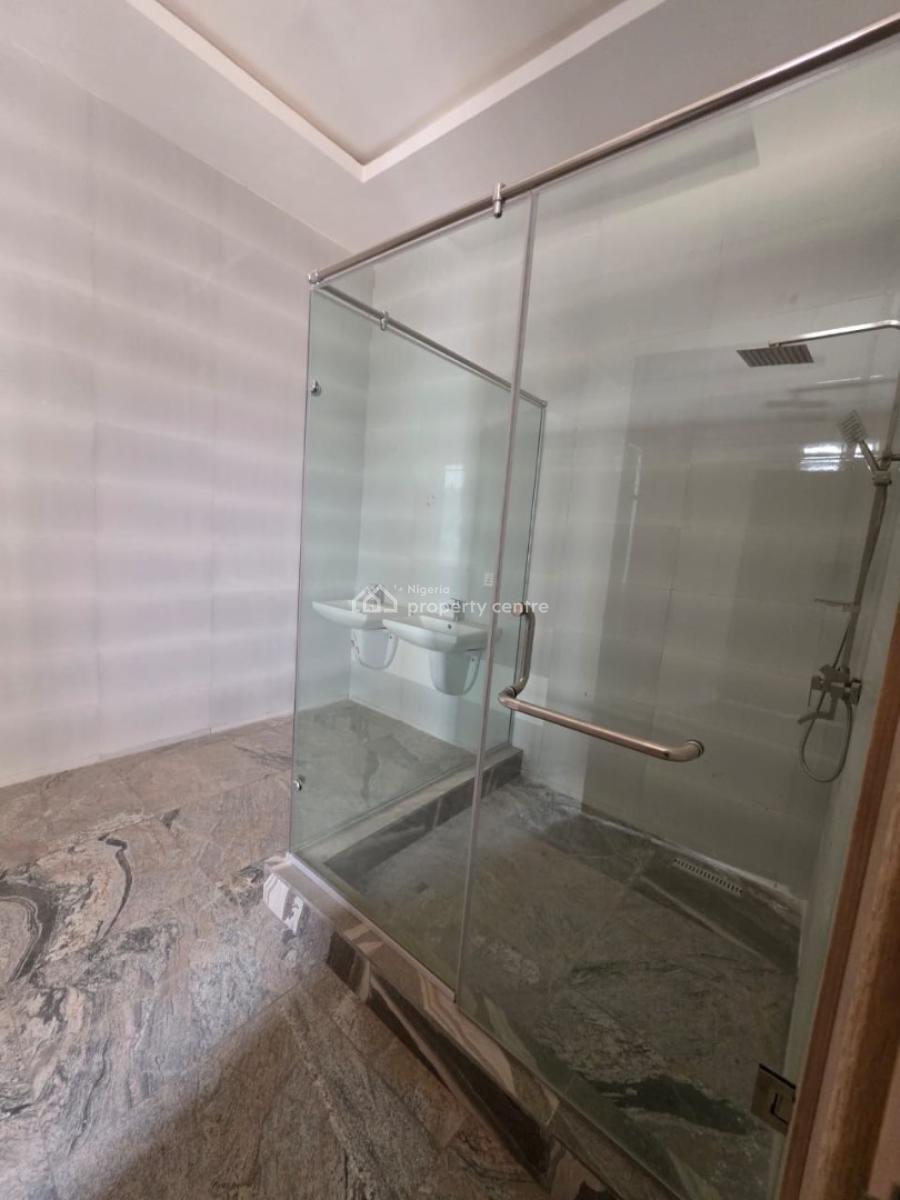 5 Bedrooms Stand Alone Detached Duplex Located in a Serene Environment, Guzape District, Abuja, Detached Duplex for Sale