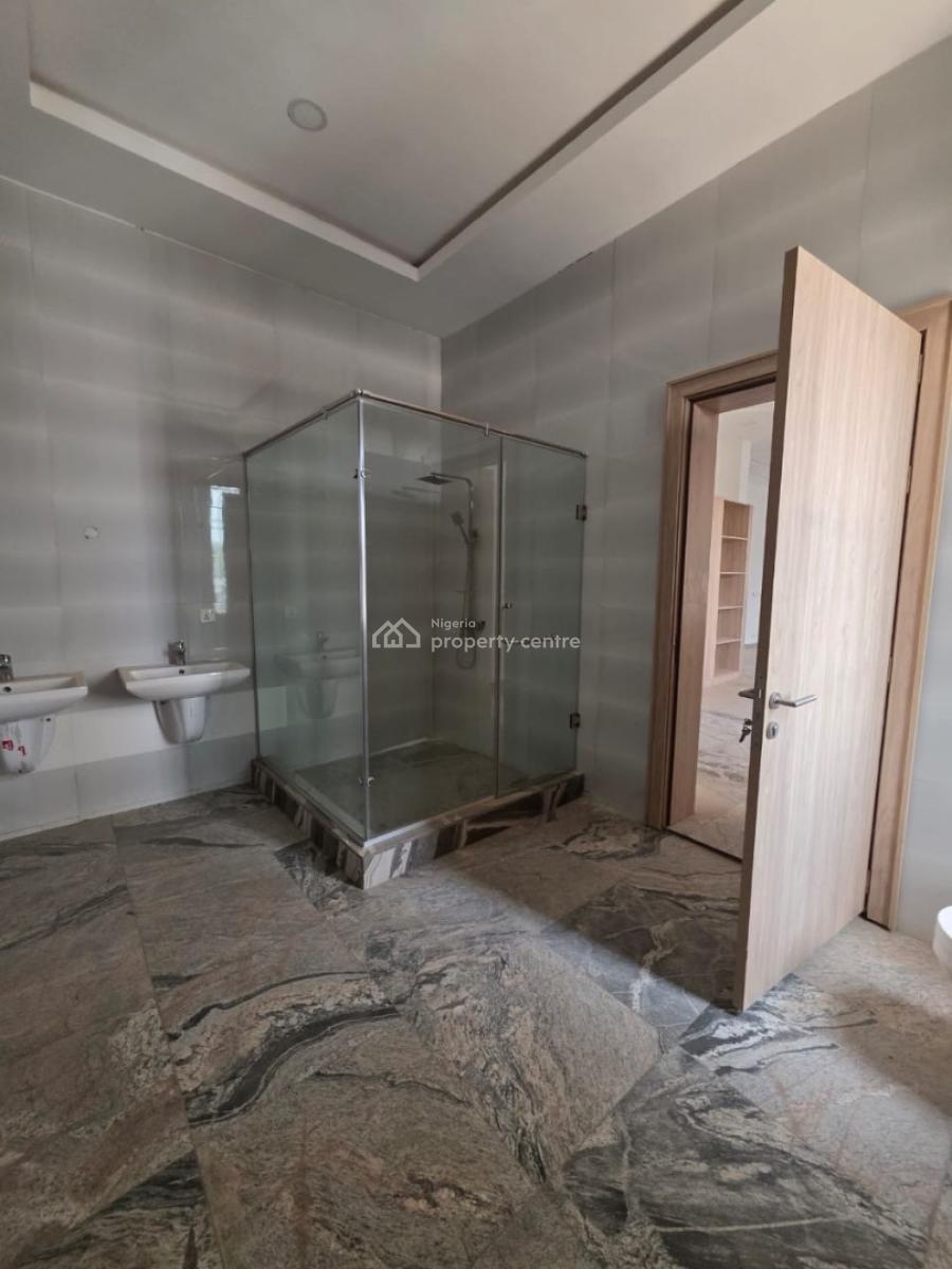 5 Bedrooms Stand Alone Detached Duplex Located in a Serene Environment, Guzape District, Abuja, Detached Duplex for Sale