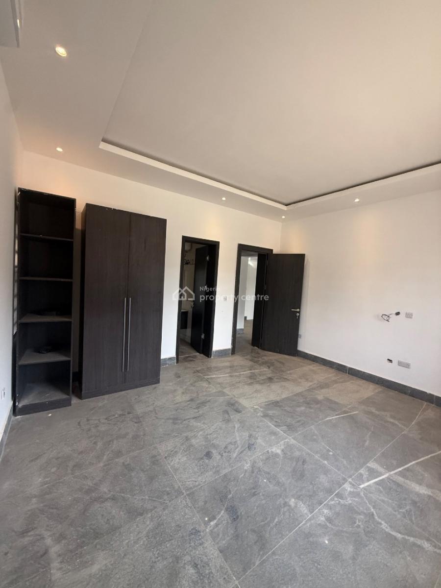 Available in Jahi By Gilmor 2bedroom Block of Flat Well Finished Apart, Jahi Gilmore, Jahi, Abuja, Flat / Apartment for Rent