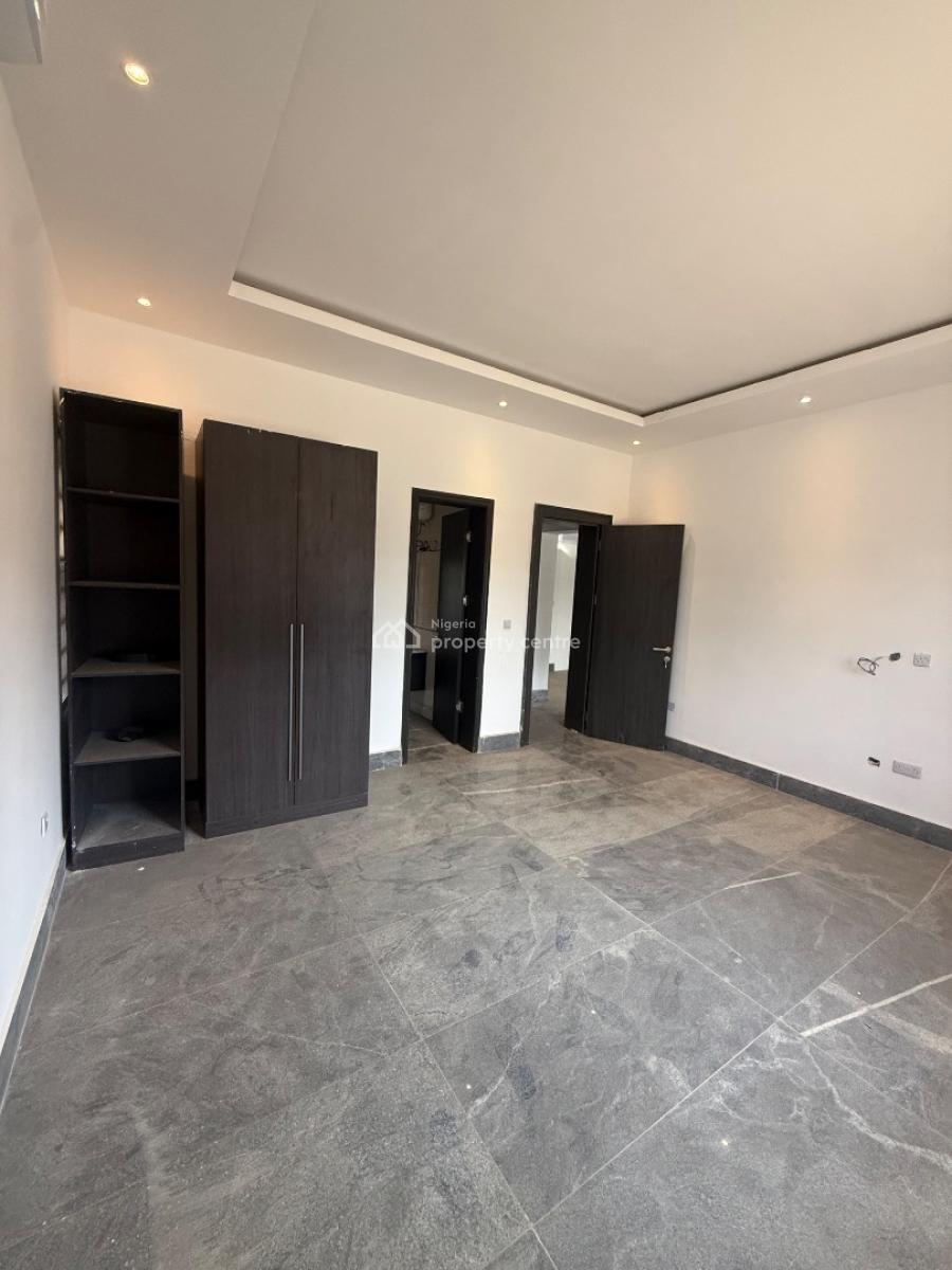 Available in Jahi By Gilmor 2bedroom Block of Flat Well Finished Apart, Jahi Gilmore, Jahi, Abuja, Flat / Apartment for Rent