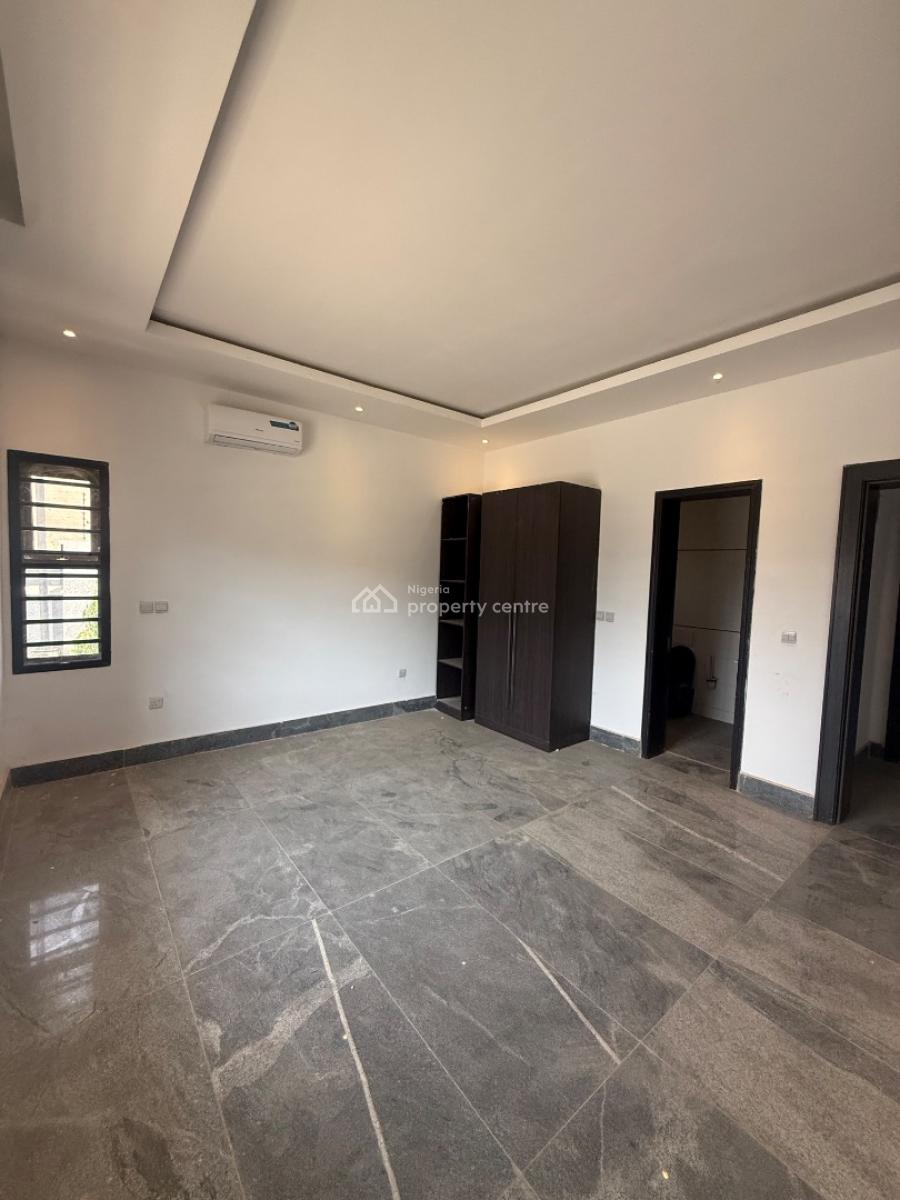 Available in Jahi By Gilmor 2bedroom Block of Flat Well Finished Apart, Jahi Gilmore, Jahi, Abuja, Flat / Apartment for Rent