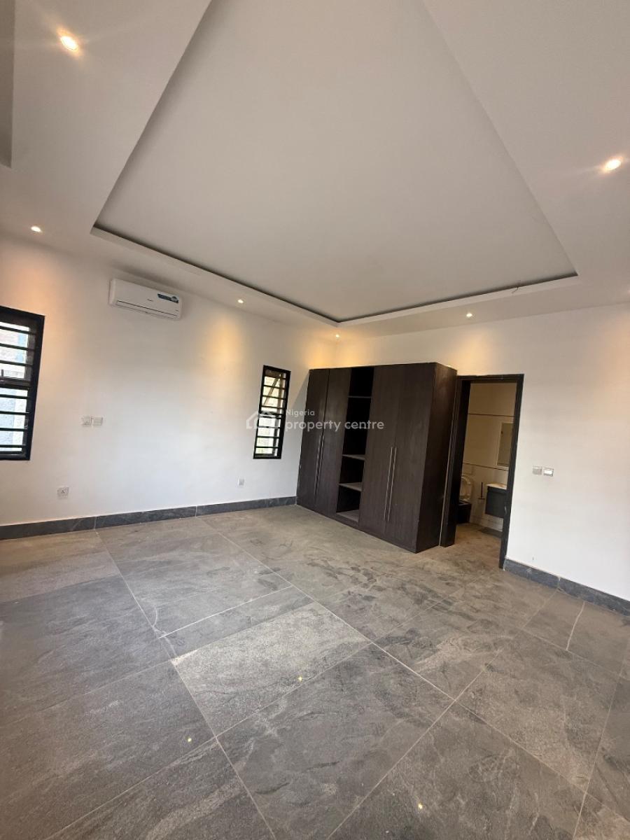 Available in Jahi By Gilmor 2bedroom Block of Flat Well Finished Apart, Jahi Gilmore, Jahi, Abuja, Flat / Apartment for Rent
