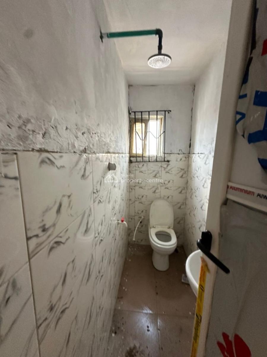 2bedroom, Oluaye Estate, Ogombo, Ajah, Lagos, Flat / Apartment for Rent