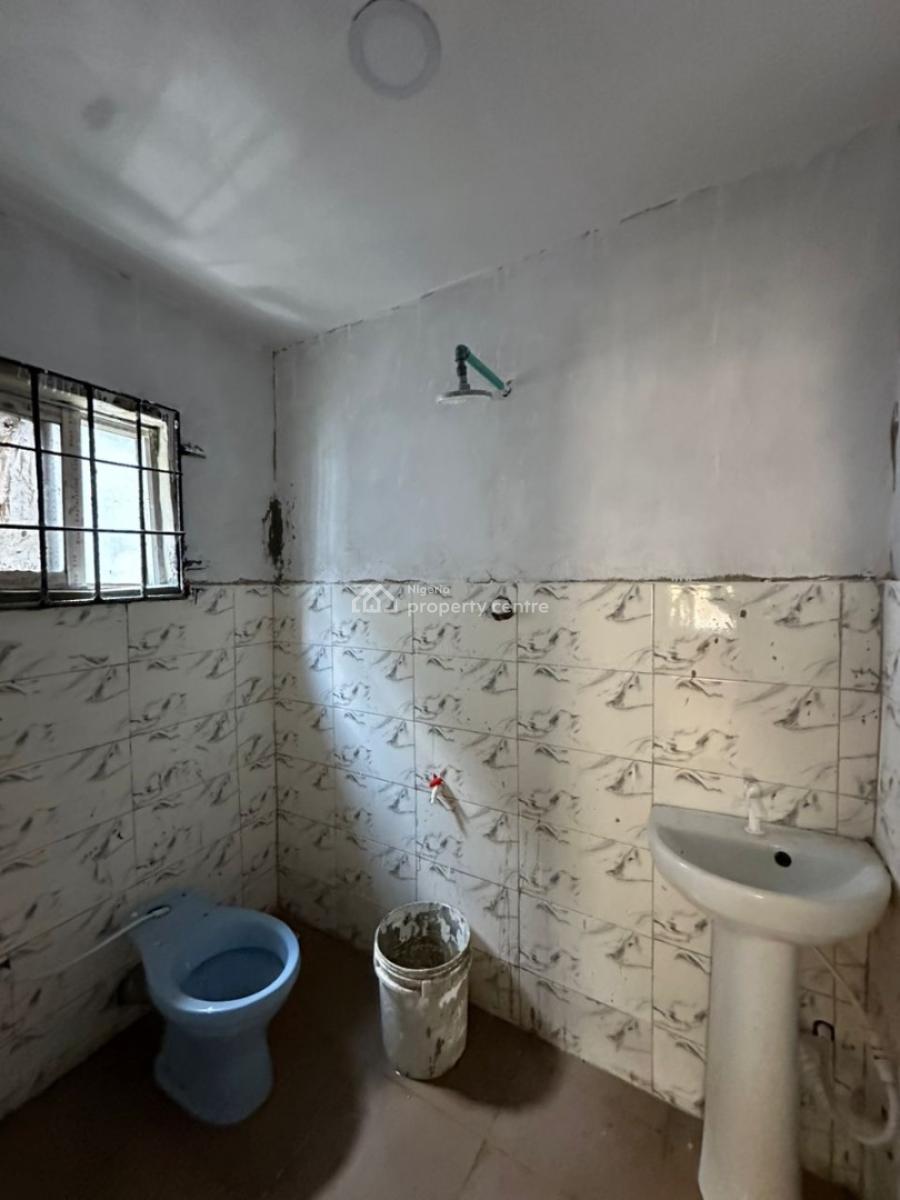 2bedroom, Oluaye Estate, Ogombo, Ajah, Lagos, Flat / Apartment for Rent