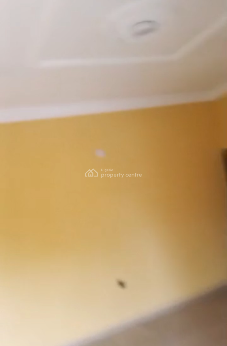 Three Bedroom Flat, Egbeda, Alimosho, Lagos, Flat / Apartment for Rent