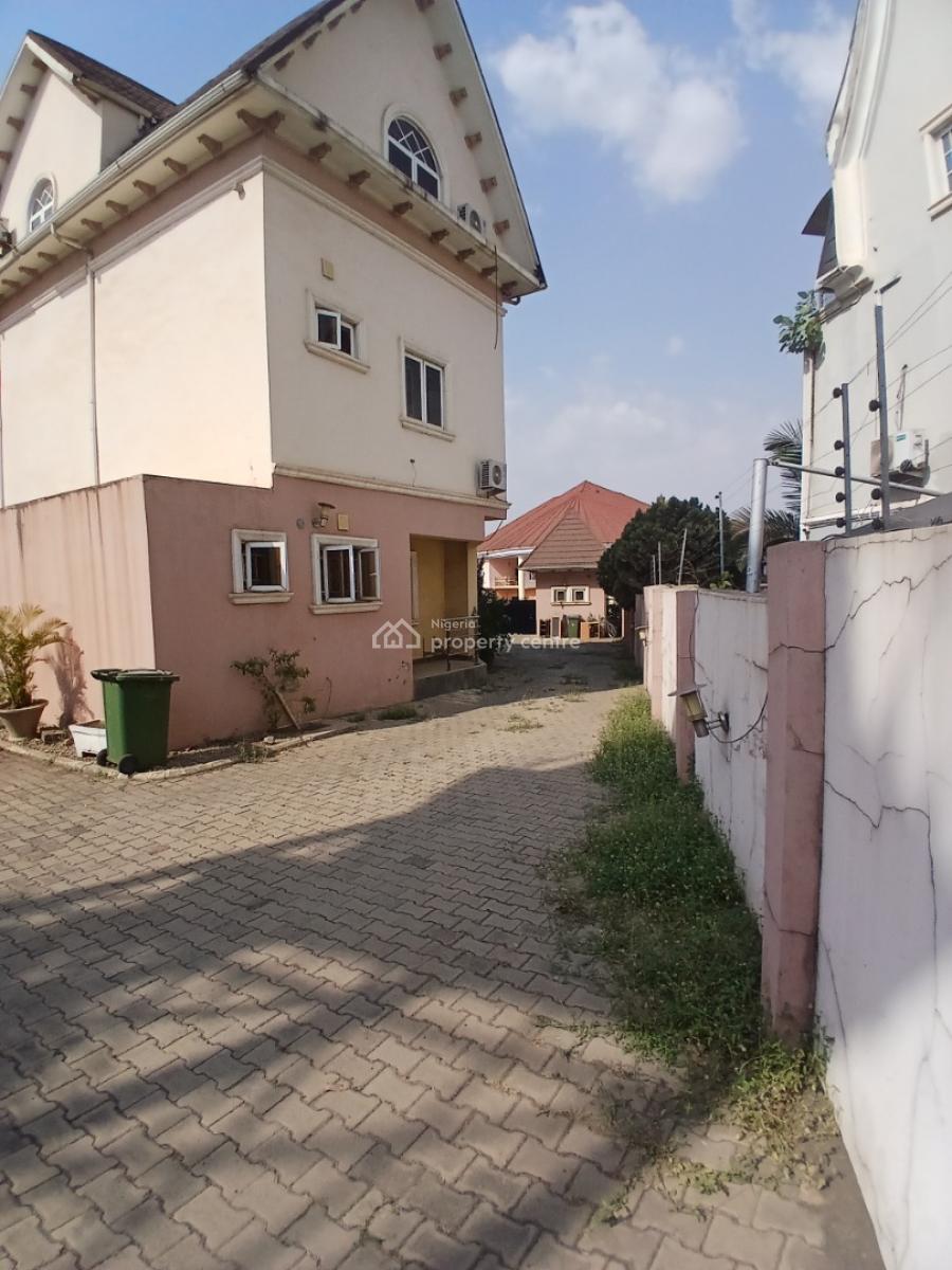 3 Units Extra Large Terrace Duplexes Retain Or Demolish for Better, Jabi, Abuja, Terraced Duplex for Sale