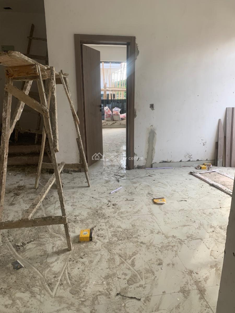 Three Bedroom Penthouse with Bq, Off Freedom Way, Lekki Phase 1, Lekki, Lagos, Flat / Apartment for Sale