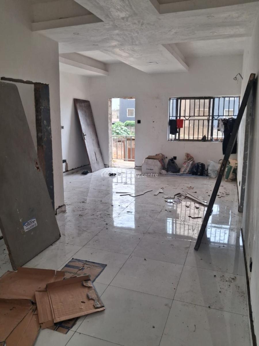 Spacious Two Bedroom Flat, Sabo Yaba, Yaba, Lagos, Flat / Apartment for Rent
