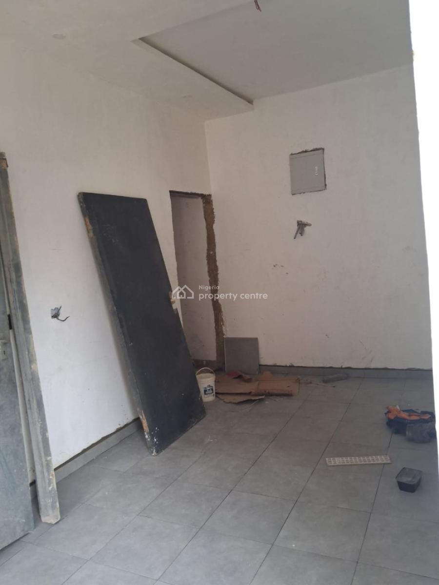 Spacious Two Bedroom Flat, Sabo Yaba, Yaba, Lagos, Flat / Apartment for Rent