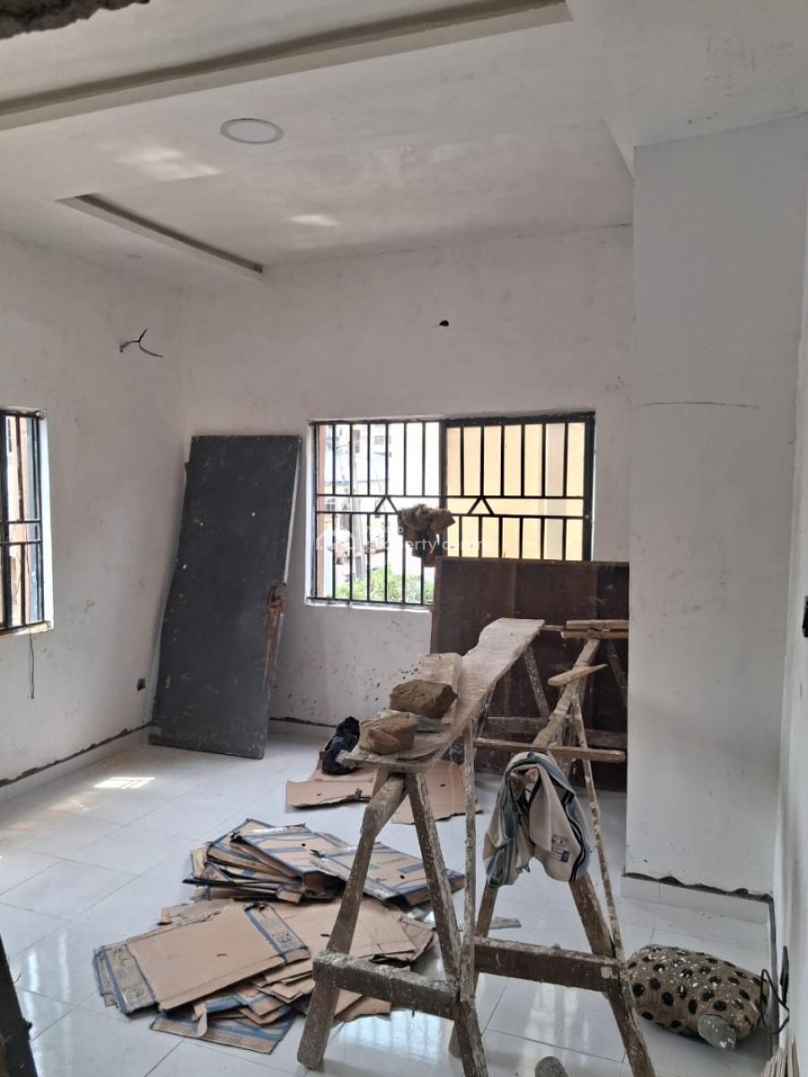 Spacious Two Bedroom Flat, Sabo Yaba, Yaba, Lagos, Flat / Apartment for Rent