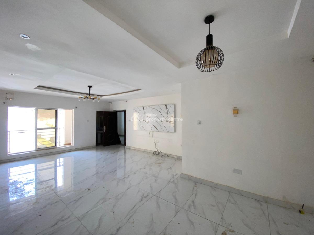 2 Bedroom Apartment, in a Secured Estate, Guzape District, Abuja, Flat / Apartment for Rent