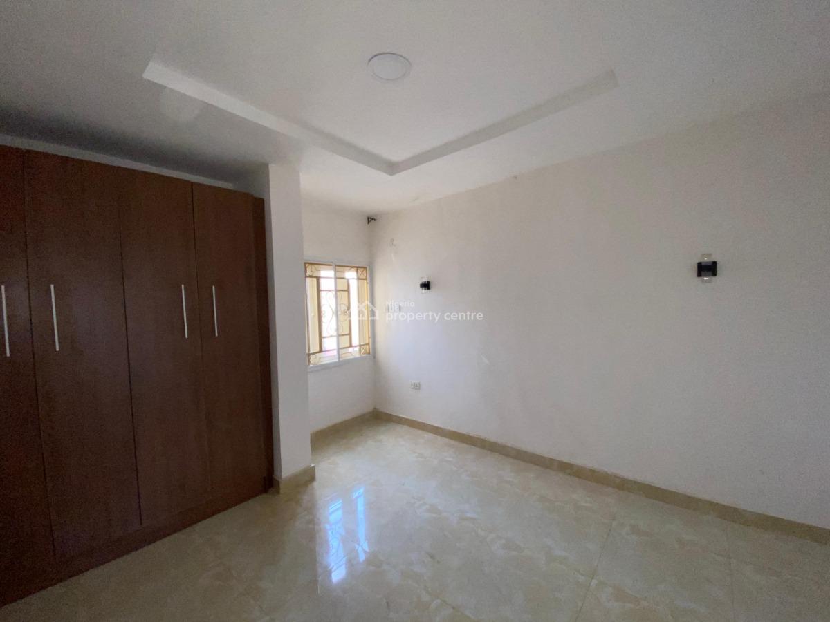 2 Bedroom Apartment, in a Secured Estate, Guzape District, Abuja, Flat / Apartment for Rent