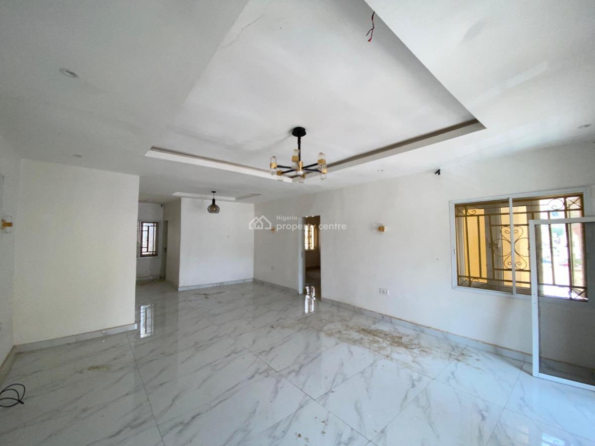 2 Bedroom Apartment, in a Secured Estate, Guzape District, Abuja, Flat / Apartment for Rent