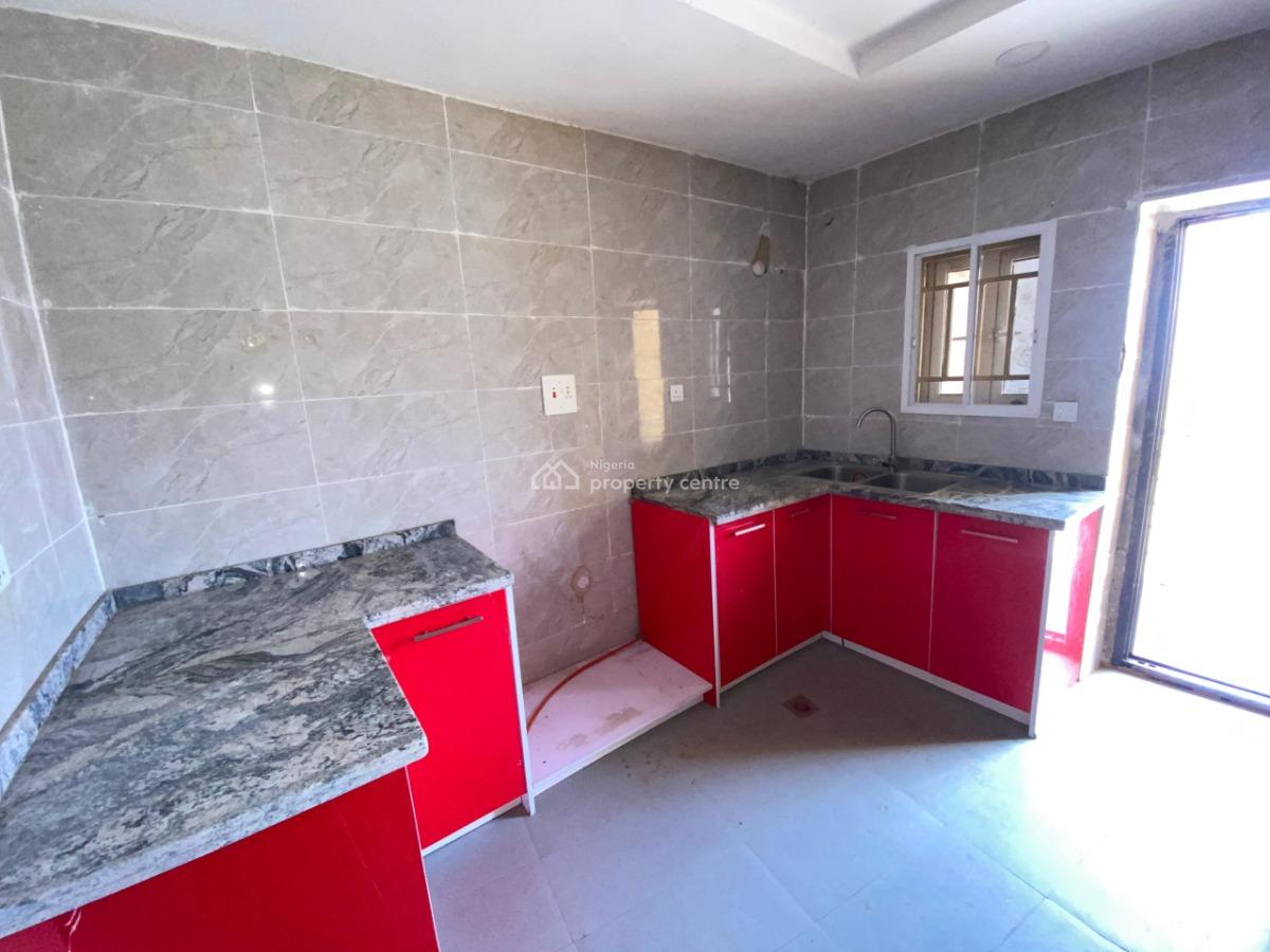 2 Bedroom Apartment, in a Secured Estate, Guzape District, Abuja, Flat / Apartment for Rent