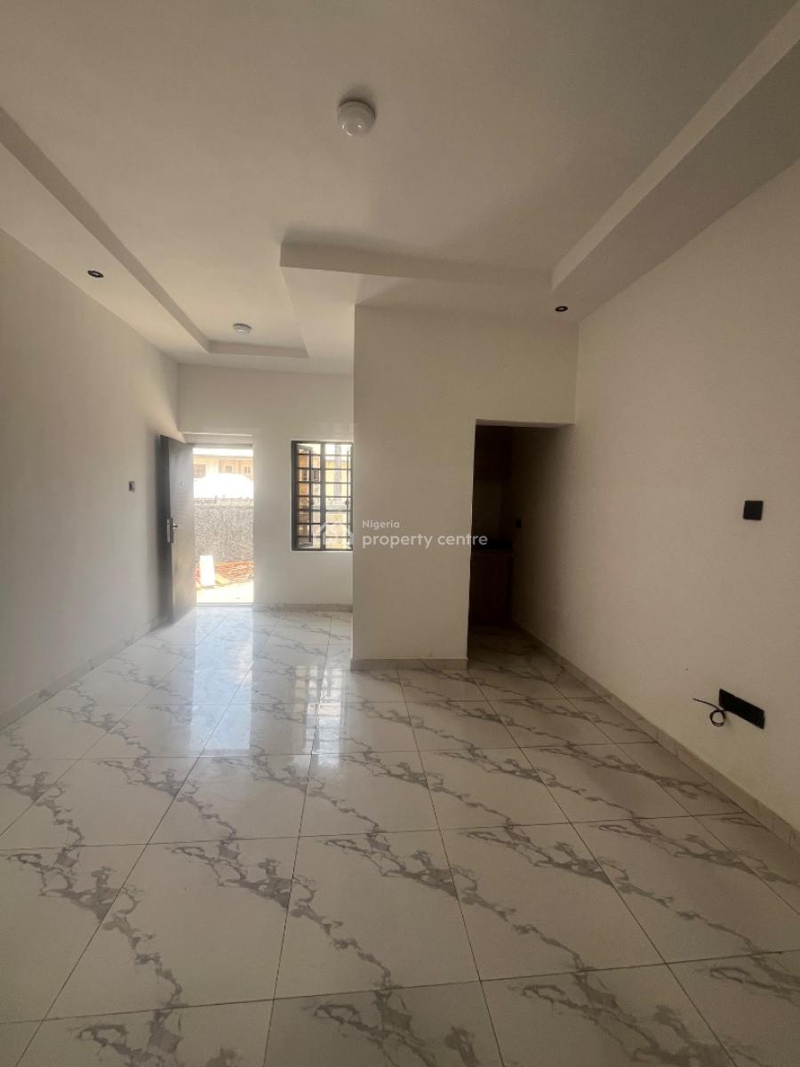 Mini Flat, Coastal Road, Okun-ajah, Ajah, Lagos, Mini Flat (room and Parlour) for Rent